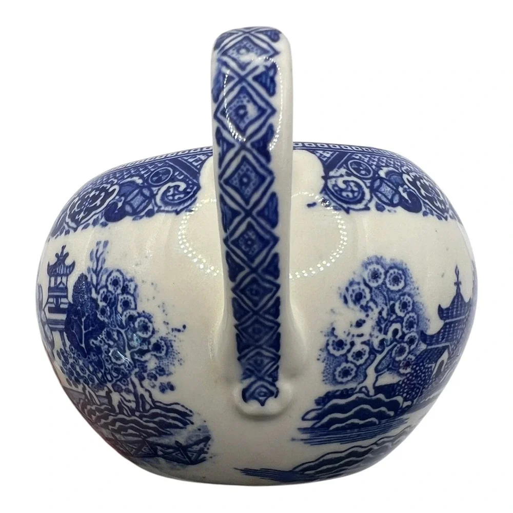 Unbranded Blue Willow Sugar Bowl OS Blue Excellent Lidded Chinoiserie Ceramic